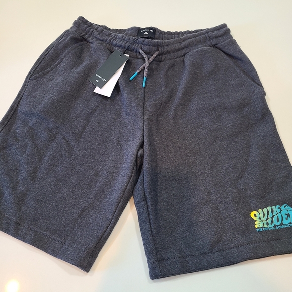 NWT Quiksilver Gray Sweat Shorts in Size XL (16) - Picture 1 of 11